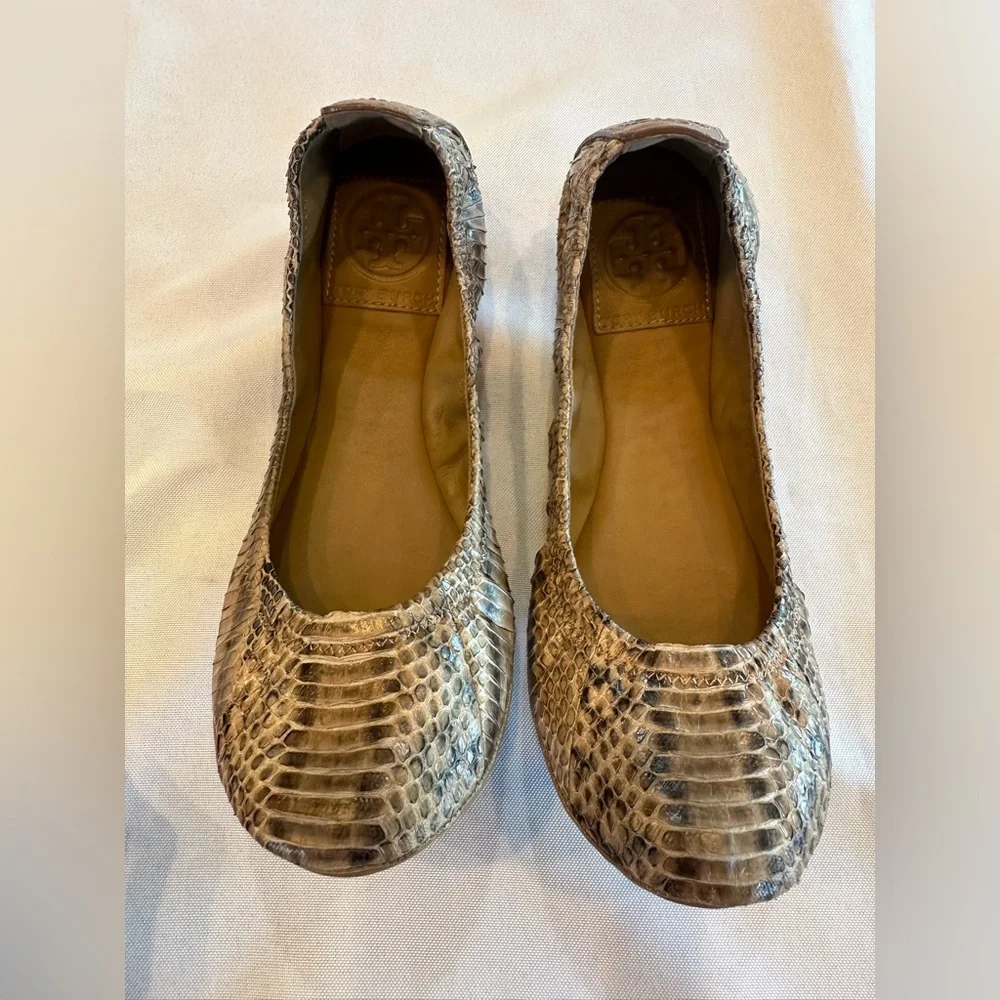 Tory Burch Kids Tan Snake Print Ballet Flats Size 5M K11